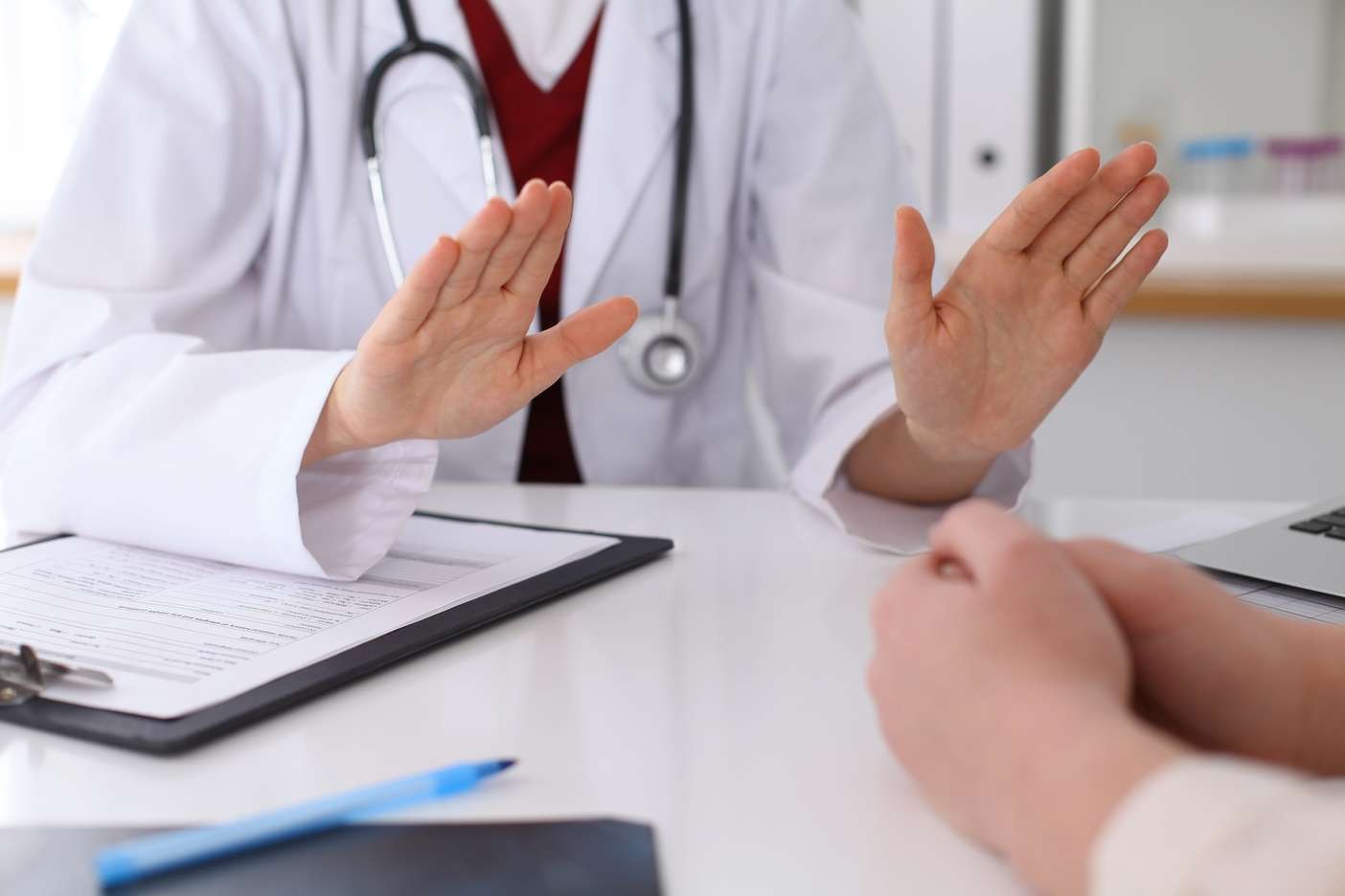 دورة أخلاق المهن الطبية